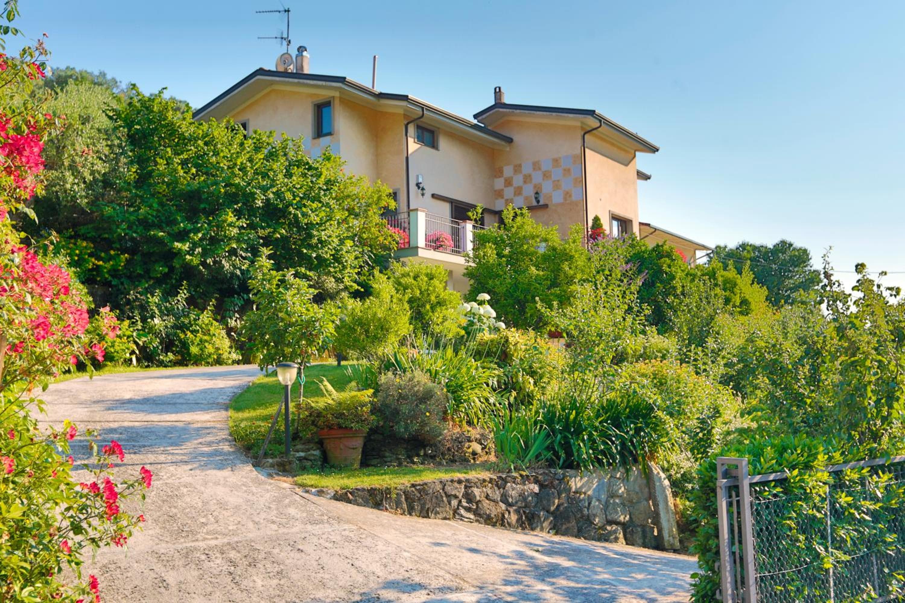 Casa Anna a Pietrasanta in Toscana con piscina