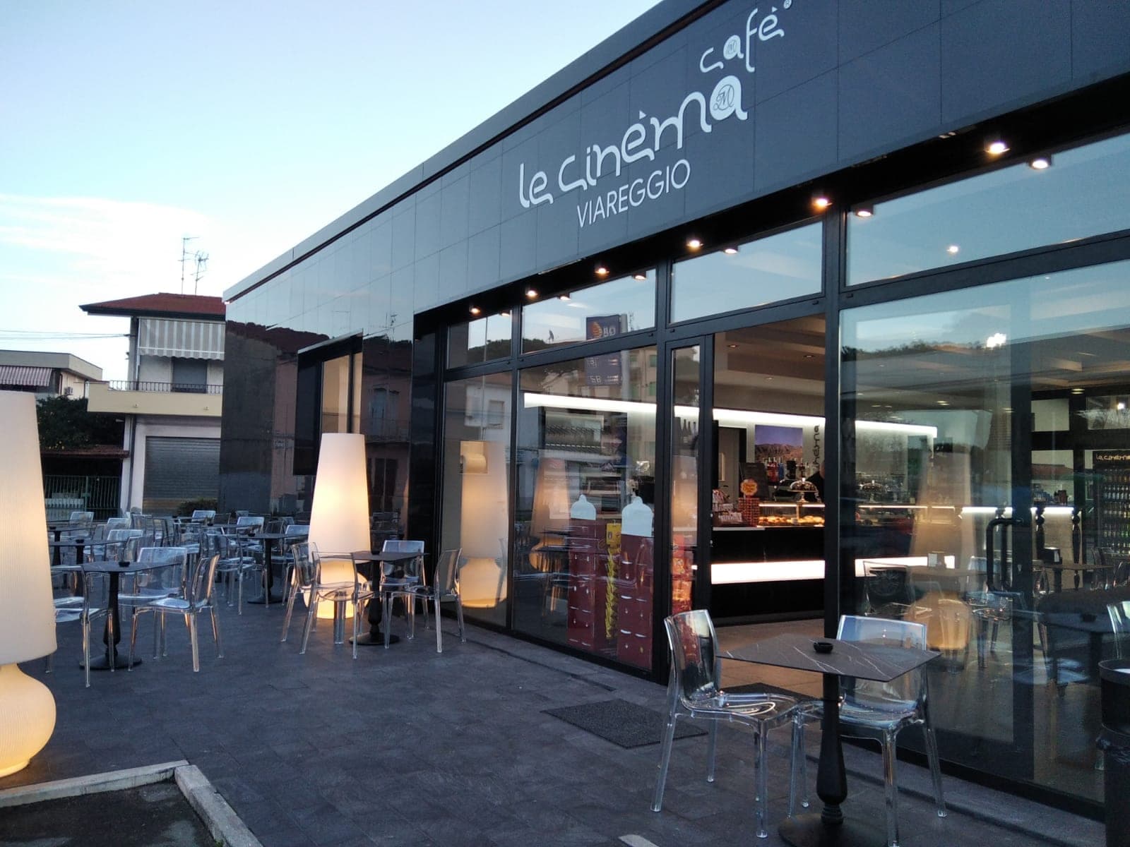 Le Cinéma Café