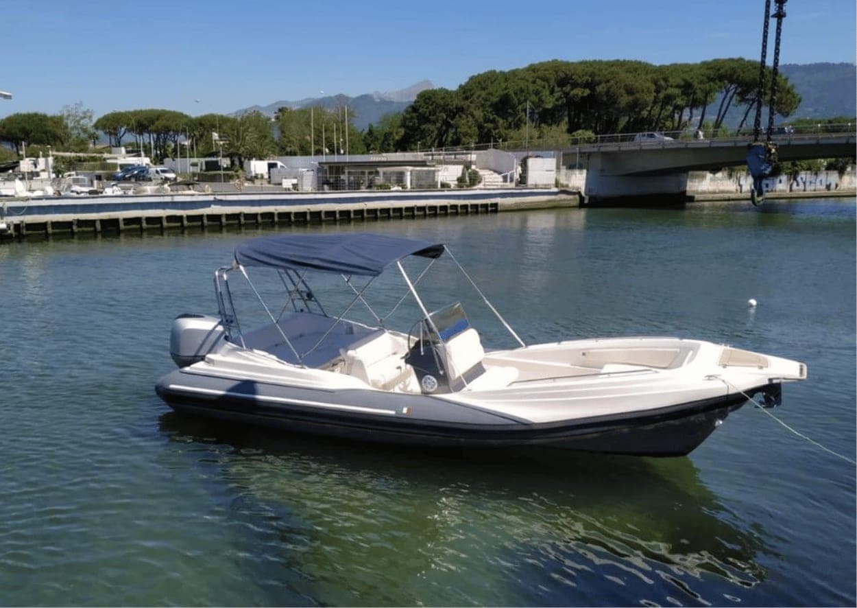 Royal Rent Boat Versilia