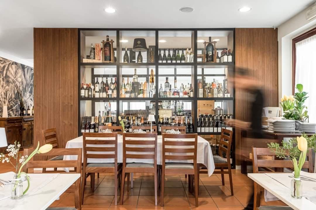 Benny's Taverna Greca