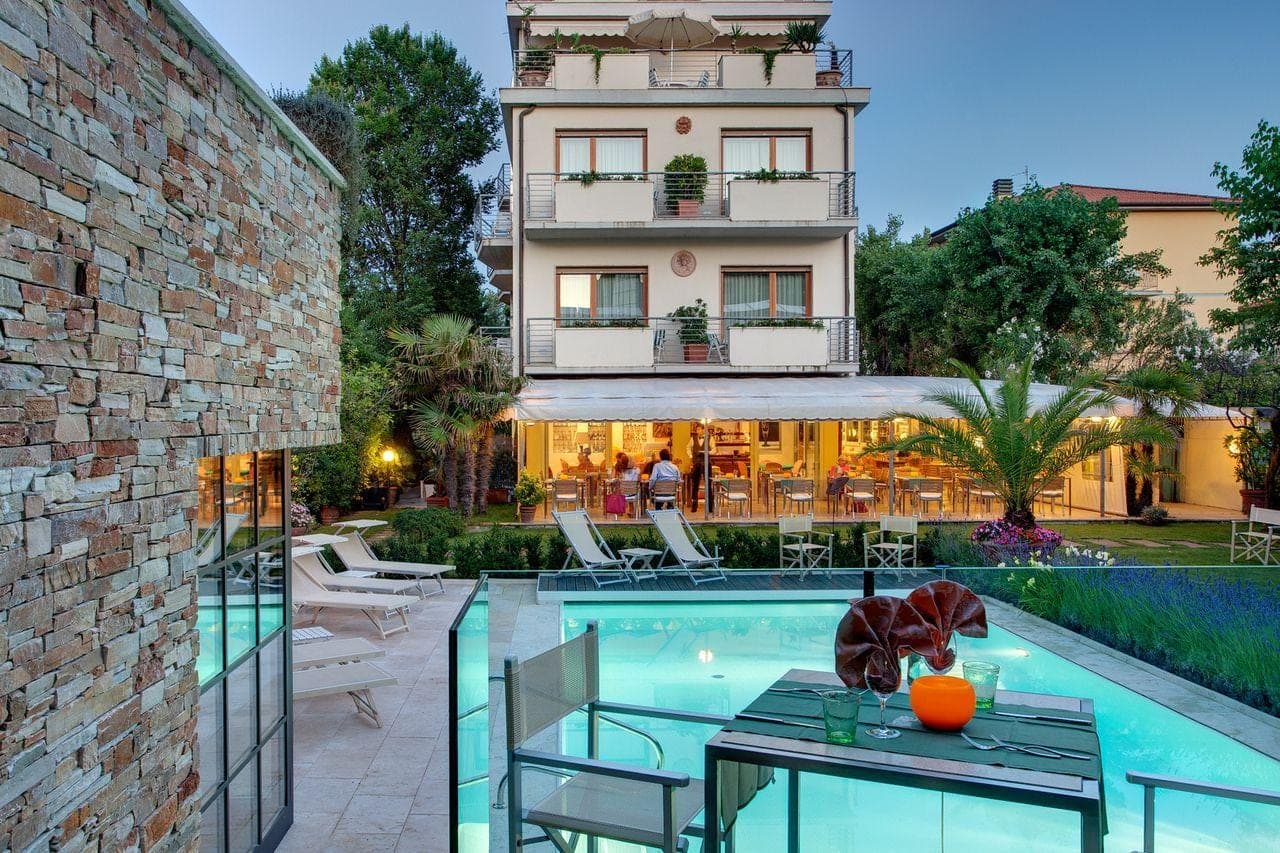 Bacco — Lido di Camaiore