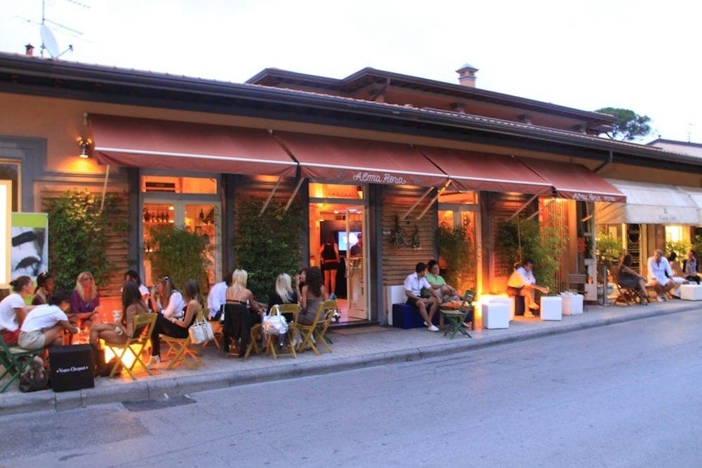 Almarosa Art Music Bar