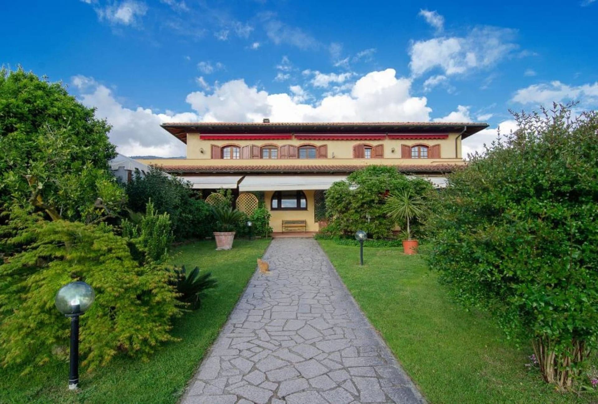 La Casa Gialla B & B