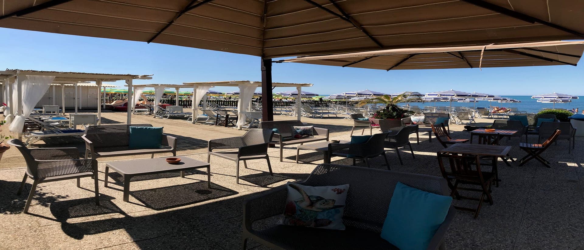 lido "Bagno Milano" e ristorante con cucina di mare